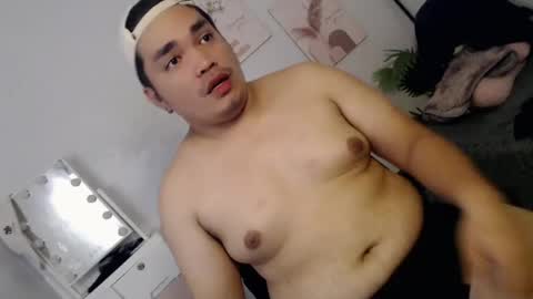 ure_fattytoy143 online show from 07-26-26, 01:29