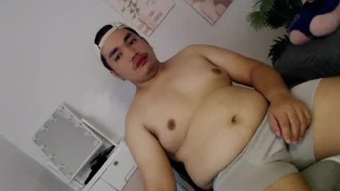 ure_fattytoy143 online show from 07-27-26, 10:55