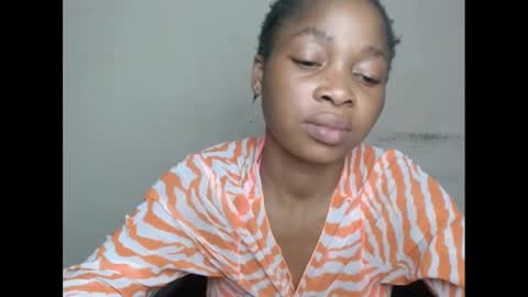 urflirtydoll online show from 02-11-25, 03:08