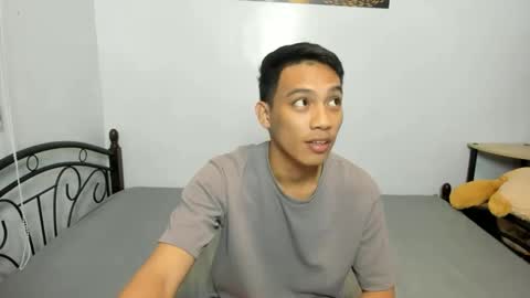 Snapshot of urfucker_vinz chatting on 01-13-26, 05:24 urfucker_vinz online show from 01-13-26, 05:24