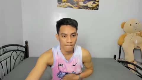 Snapshot of urfucker_vinz chatting on 02-15-26, 01:52 urfucker_vinz online show from 02-15-26, 01:52