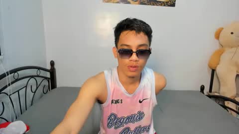 Snapshot of urfucker_vinz chatting on 02-16-26, 04:30 urfucker_vinz online show from 02-16-26, 04:30