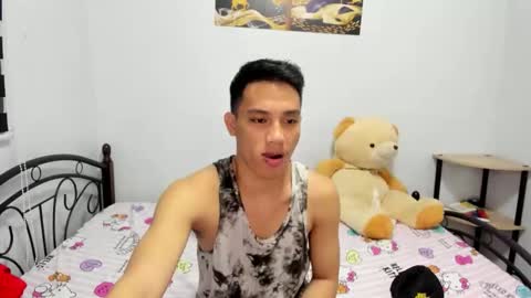 Snapshot of urfucker_vinz chatting on 03-04-26, 12:44 urfucker_vinz online show from 03-04-26, 12:44