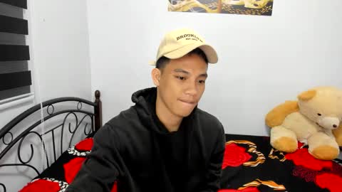 urfucker_vinz online show from 04-10-26, 01:05