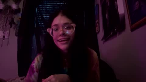 Snapshot of urfxvecouplee chatting on 10-12-25, 05:12 urfxvecouplee online show from 10-12-25, 05:12