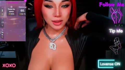Snapshot of urgoddess_bella chatting on 10-15-25, 07:30 My bella 3 online show from 10-15-25, 07:30