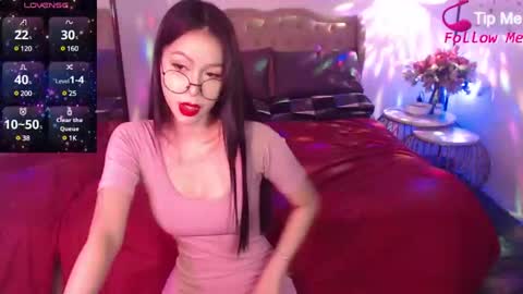 Snapshot of urgoddessofsex chatting on 01-25-25, 08:00 angela online show from 01-25-25, 08:00