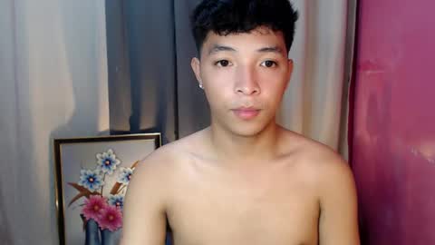 Snapshot of urhotethanxx chatting on 10-27-25, 02:54 Ethan online show from 10-27-25, 02:54