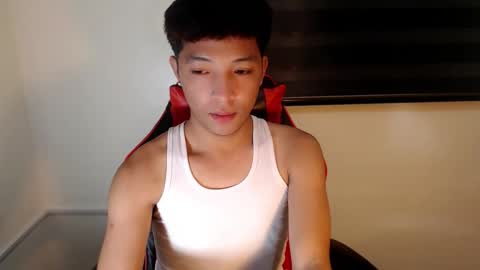 Snapshot of urhotethanxx chatting on 11-30-25, 03:38 Ethan online show from 11-30-25, 03:38