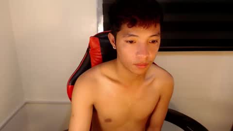 Snapshot of urhotethanxx chatting on 01-17-26, 06:55 Ethan online show from 01-17-26, 06:55