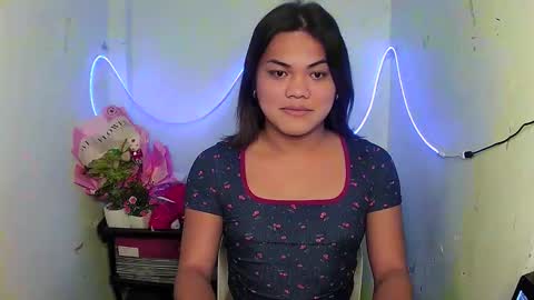 urhottie_bella online show from 10-03-25, 03:14