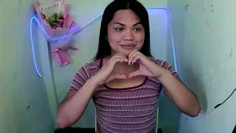 urhottie_bella online show from 11-03-25, 03:52