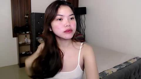 Snapshot of urhottie_melodie chatting on 10-27-25, 08:18 urhottie_melodie online show from 10-27-25, 08:18
