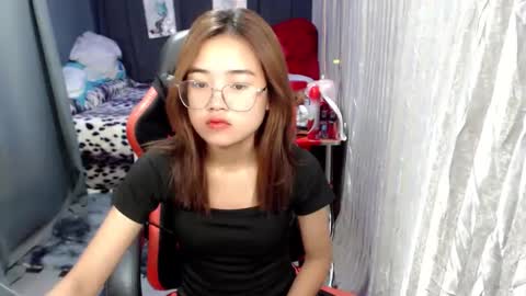 urlovelychinita online show from 01-14-25, 07:59
