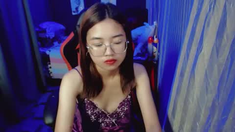 urlovelychinita online show from 01-22-25, 01:20