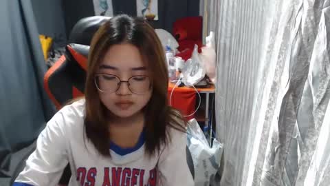 urlovelychinita online show from 03-02-25, 02:30