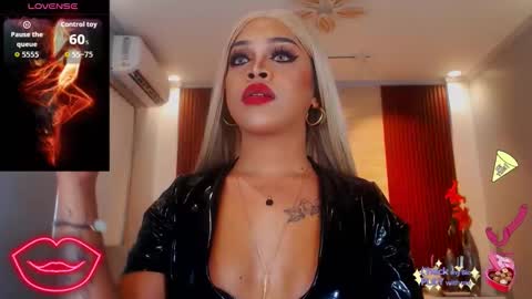 UrMajestyTyra online show from 10-18-25, 11:38