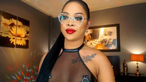 Snapshot of urmajestytyra chatting on 05-13-26, 12:41 UrMajestyTyra online show from 05-13-26, 12:41