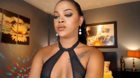Snapshot of urmajestytyra chatting on 05-21-26, 03:02 UrMajestyTyra online show from 05-21-26, 03:02