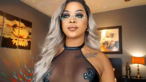 Snapshot of urmajestytyra chatting on 05-26-26, 12:39 UrMajestyTyra online show from 05-26-26, 12:39