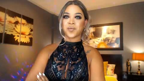 Snapshot of urmajestytyra chatting on 05-27-26, 01:02 UrMajestyTyra online show from 05-27-26, 01:02