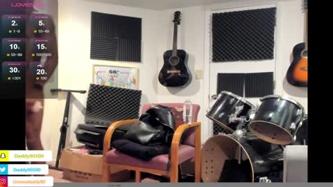 Snapshot of urnewdaddy90 chatting on 01-06-25, 11:07 Big Daddy online show from 01-06-25, 11:07