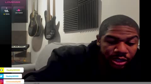 Snapshot of urnewdaddy90 chatting on 01-15-25, 06:01 Big Daddy online show from 01-15-25, 06:01