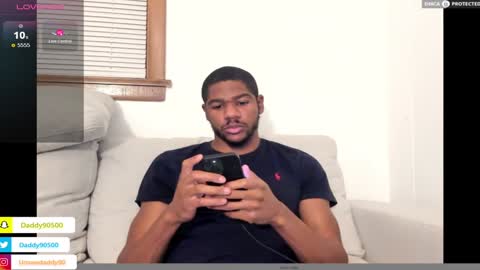 Snapshot of urnewdaddy90 chatting on 01-19-25, 01:00 Big Daddy online show from 01-19-25, 01:00