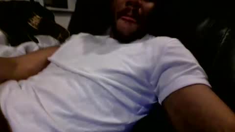 Snapshot of urnewdaddy90 chatting on 02-04-25, 08:13 Big Daddy online show from 02-04-25, 08:13