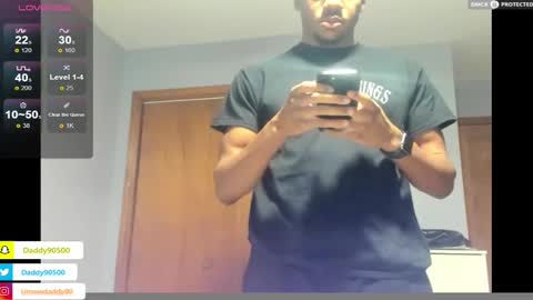 Snapshot of urnewdaddy90 chatting on 02-11-25, 02:57 Big Daddy online show from 02-11-25, 02:57