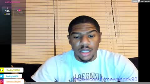 Snapshot of urnewdaddy90 chatting on 02-20-25, 05:33 Big Daddy online show from 02-20-25, 05:33