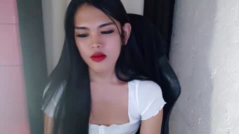 Jenny online show from 01-23-25, 03:16