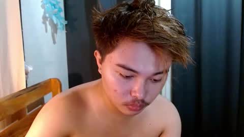Snapshot of urpinoyjohnx chatting on 10-13-25, 01:11 urpinoyjohnx online show from 10-13-25, 01:11