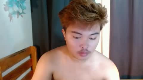 Snapshot of urpinoyjohnx chatting on 10-15-25, 12:11 urpinoyjohnx online show from 10-15-25, 12:11