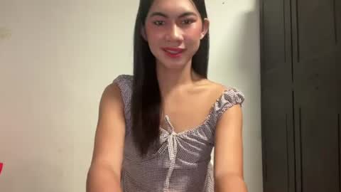 urpretty_mistake online show from 07-23-26, 06:33