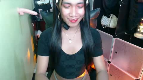 Snapshot of urprincessamara69 chatting on 12-29-24, 05:01 Amara online show from 12-29-24, 05:01