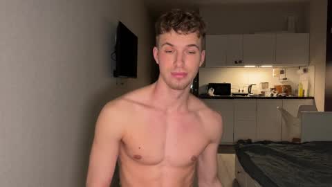 Snapshot of ursaotome chatting on 10-27-25, 02:54 ursaotome online show from 10-27-25, 02:54