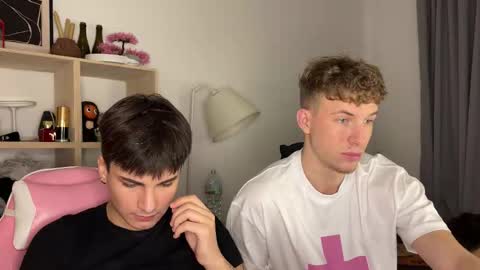 Snapshot of ursaotome chatting on 12-01-25, 10:37 ursaotome online show from 12-01-25, 10:37