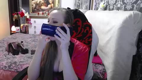 UrSecretTreasure88 online show from 05-21-26, 08:21