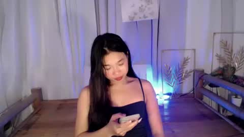 JUST CALL ME LLANA online show from 02-19-26, 04:30