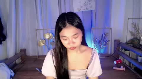 JUST CALL ME LLANA online show from 03-13-26, 08:15