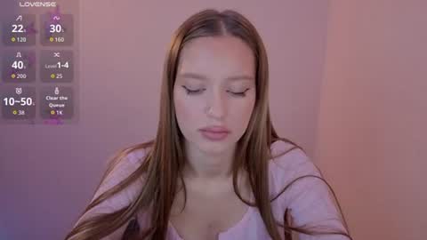 Olivia online show from 06-19-26, 07:06