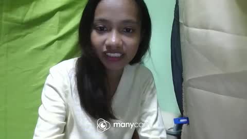 Snapshot of ursexydoll18 chatting on 01-08-25, 06:41 Darlyn room online show from 01-08-25, 06:41