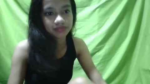 Snapshot of ursexydoll18 chatting on 01-10-25, 05:37 Darlyn room online show from 01-10-25, 05:37