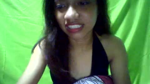 Snapshot of ursexydoll18 chatting on 01-11-25, 09:04 Darlyn room online show from 01-11-25, 09:04