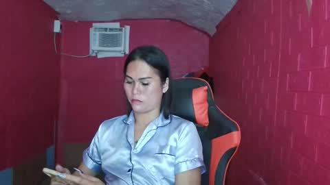chiks online show from 05-02-26, 06:13