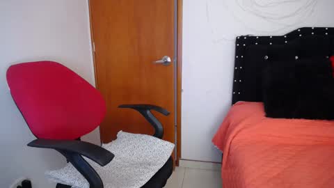 Eveling Blanco  online show from 12-21-24, 03:53