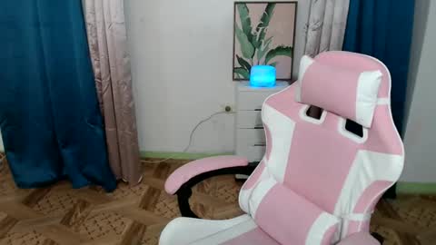 Snapshot of ursweet_zeviixx chatting on 01-27-25, 04:52 ursweet_zeviixx online show from 01-27-25, 04:52