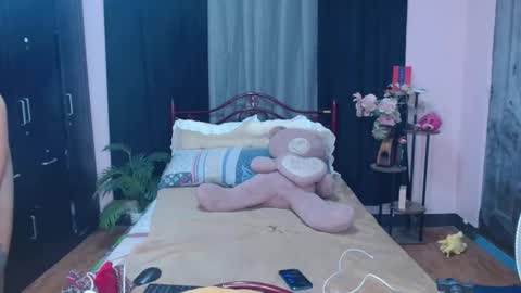 UrSweetBbGirl online show from 05-06-26, 06:30