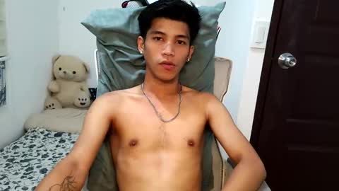 ursweetie_boy online show from 04-24-26, 10:18
